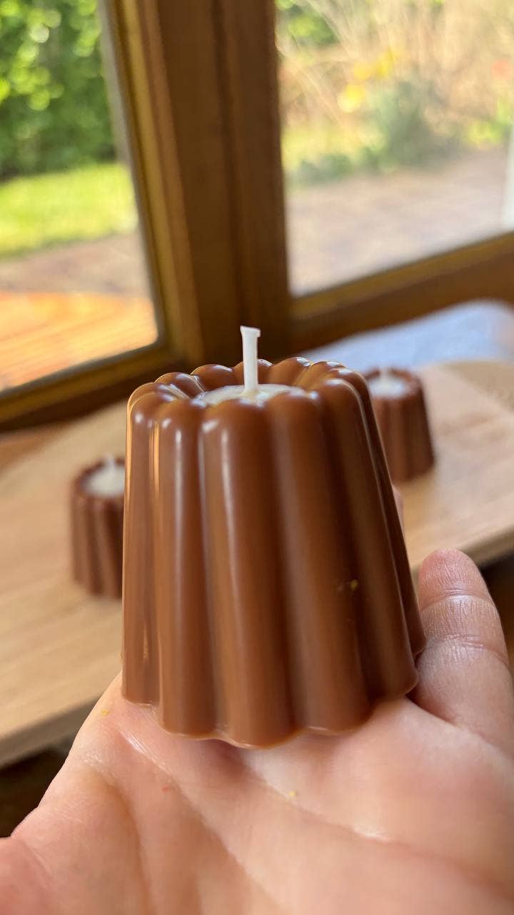 Mini Canelé Candle – French Dessert, Scented: Vanilla