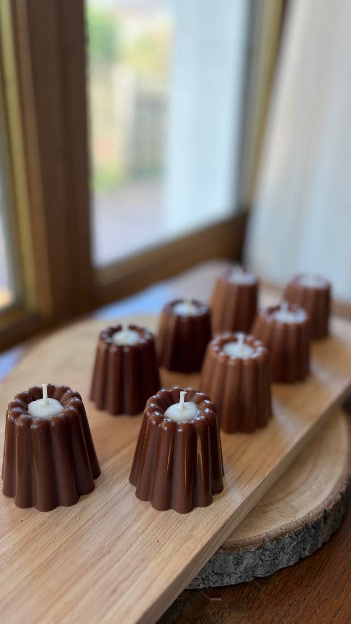 Mini Canelé Candle – French Dessert, Scented: Vanilla