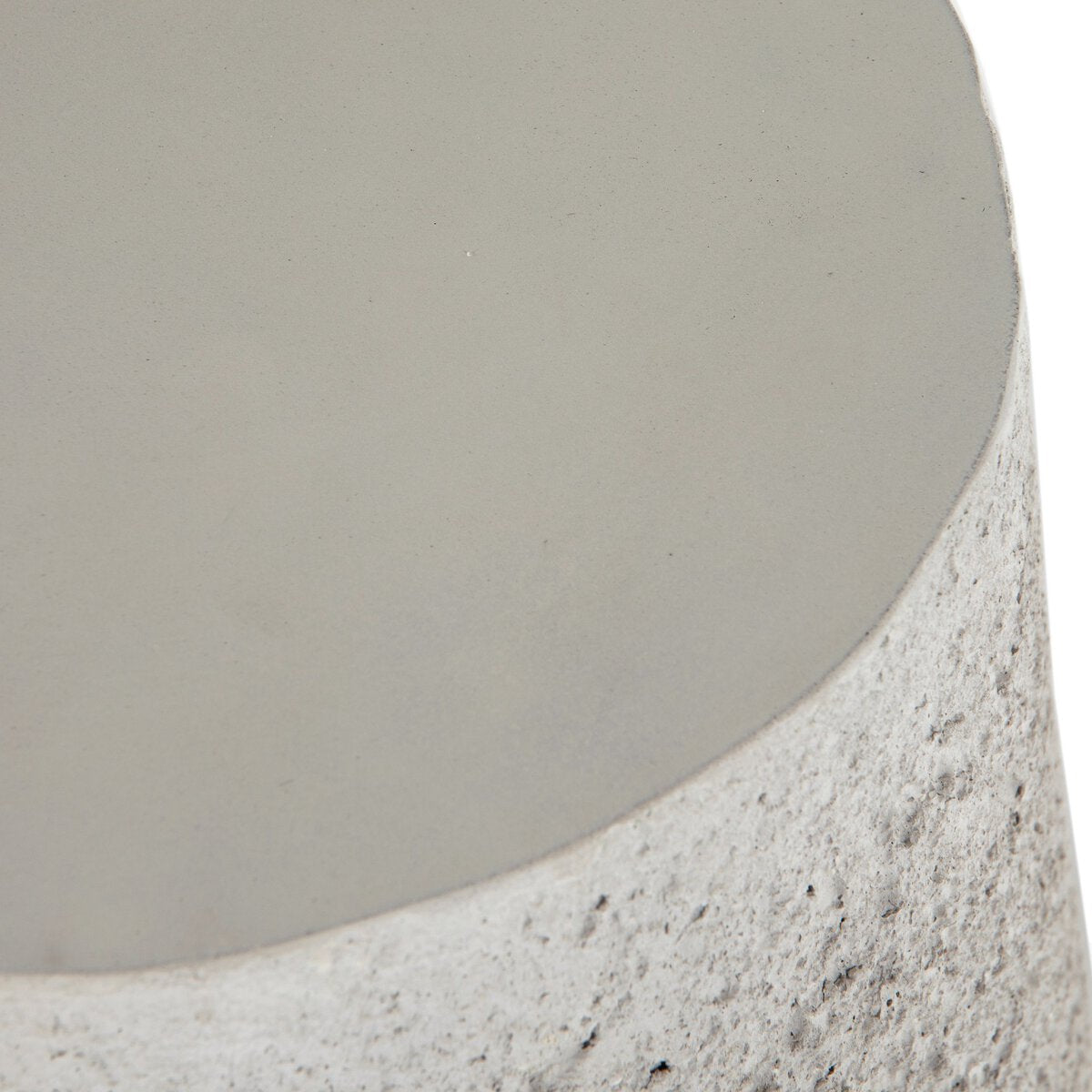 Otero Indoor/Outdoor Tapered End Table