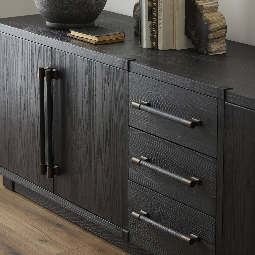 Adolfo Media Console