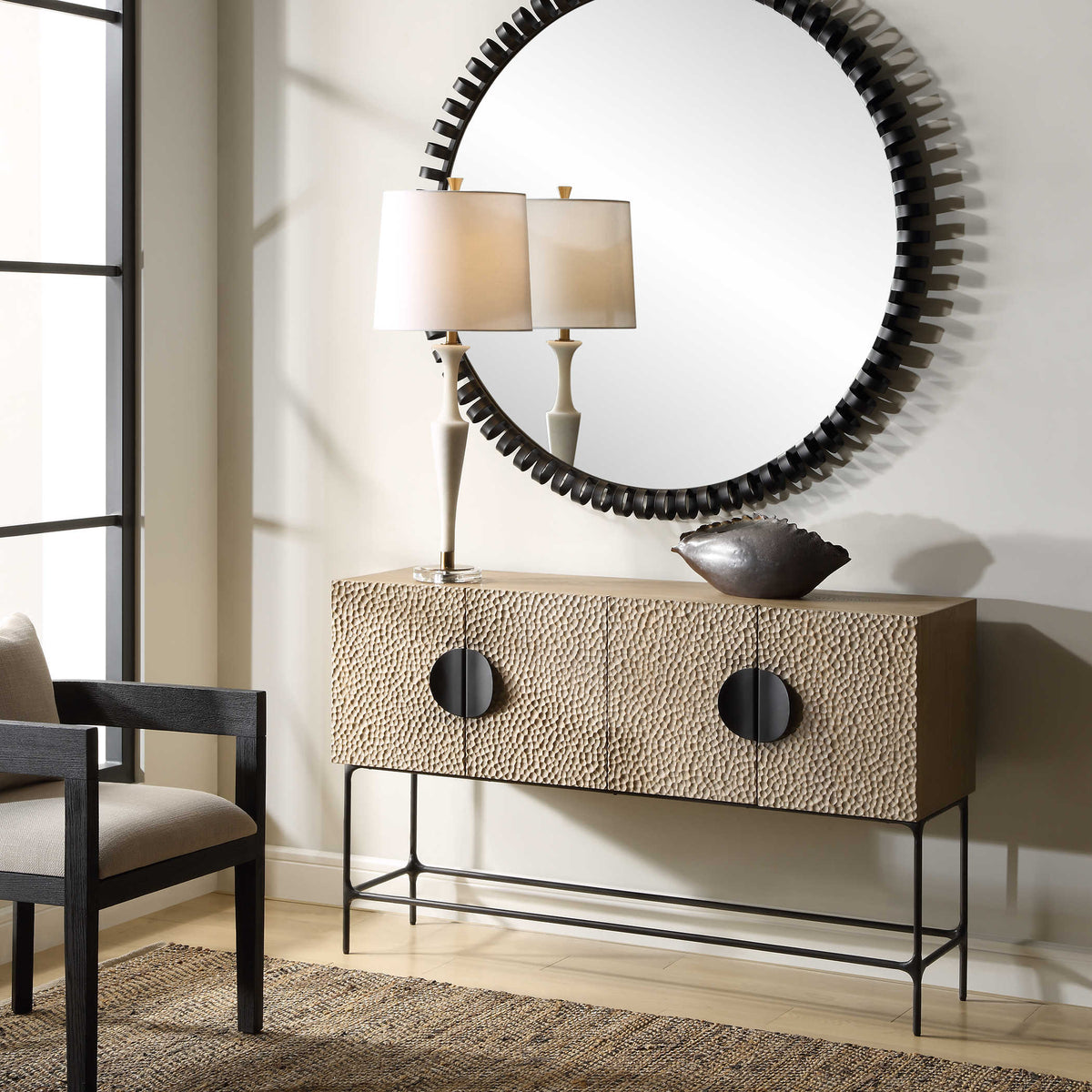 Lunar 4 Door Cabinet
