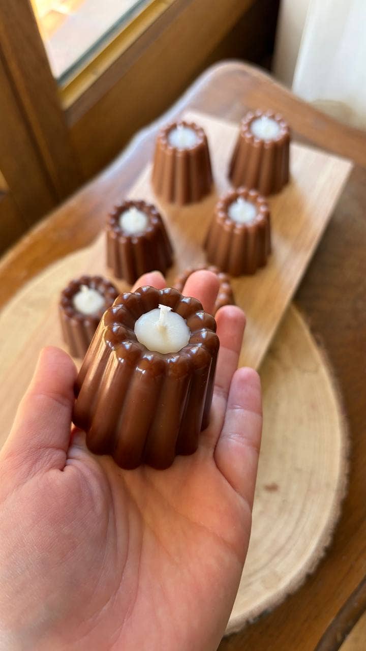 Mini Canelé Candle – French Dessert, Scented: Vanilla