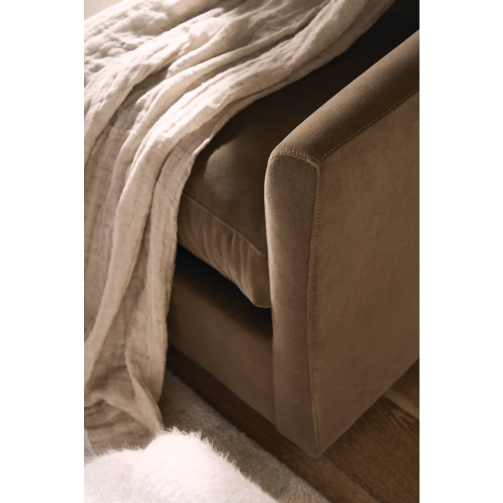 Alder Sofa 92"