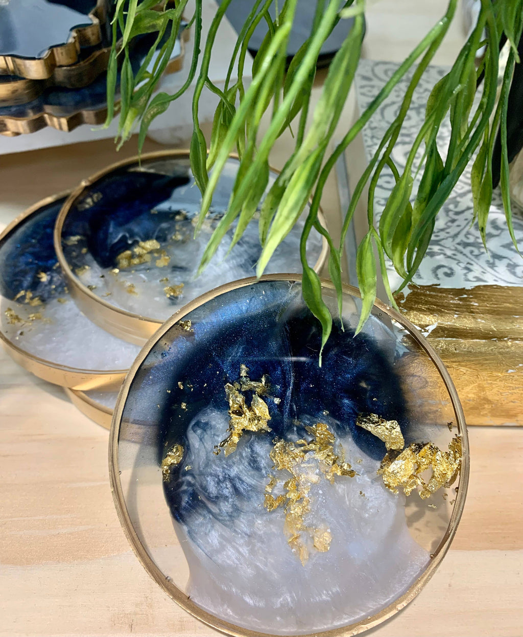 Perfectly Round Coasters: Gold