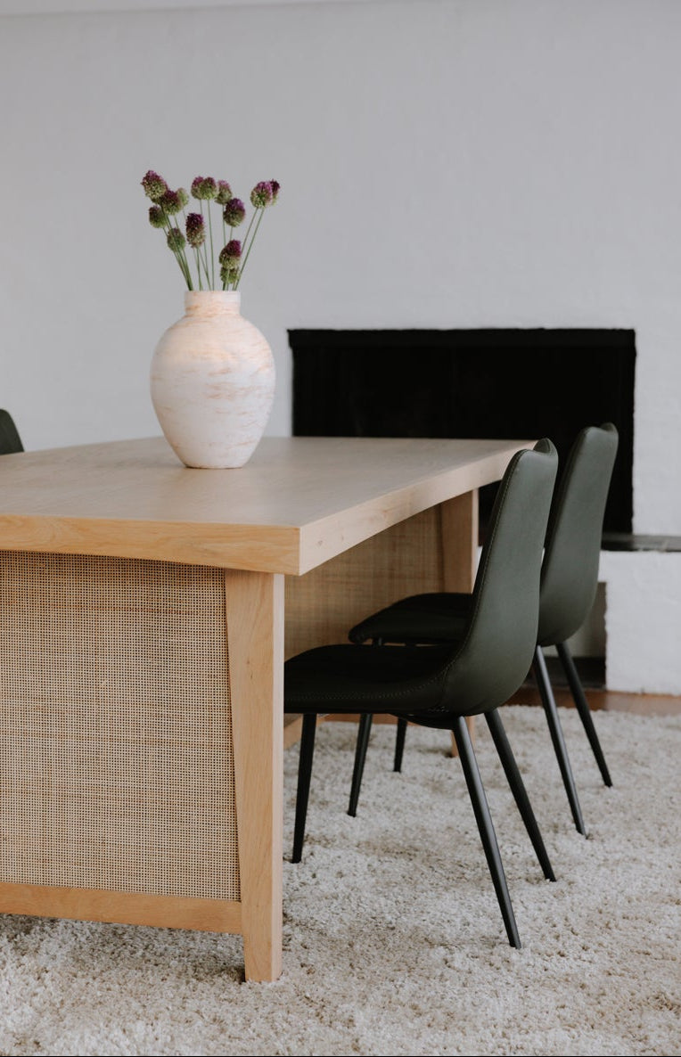 Alibi SIDE CHAIR