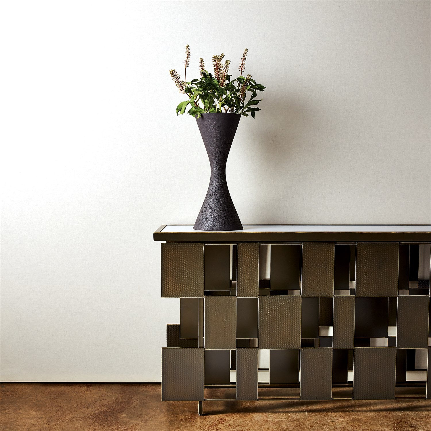 LAYERED CONSOLE
