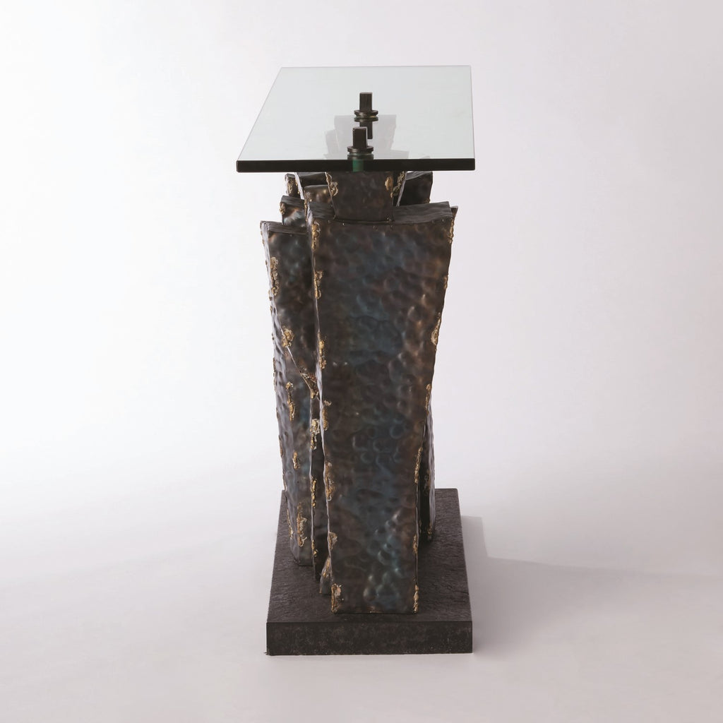 QUEUE CONSOLE TABLE