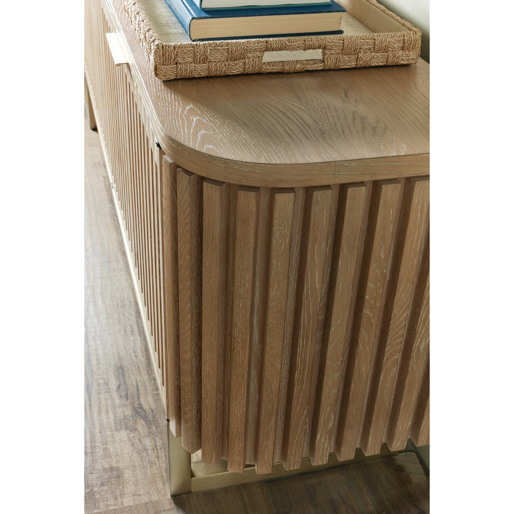 Commerce and Market Easton Entertainment Console
