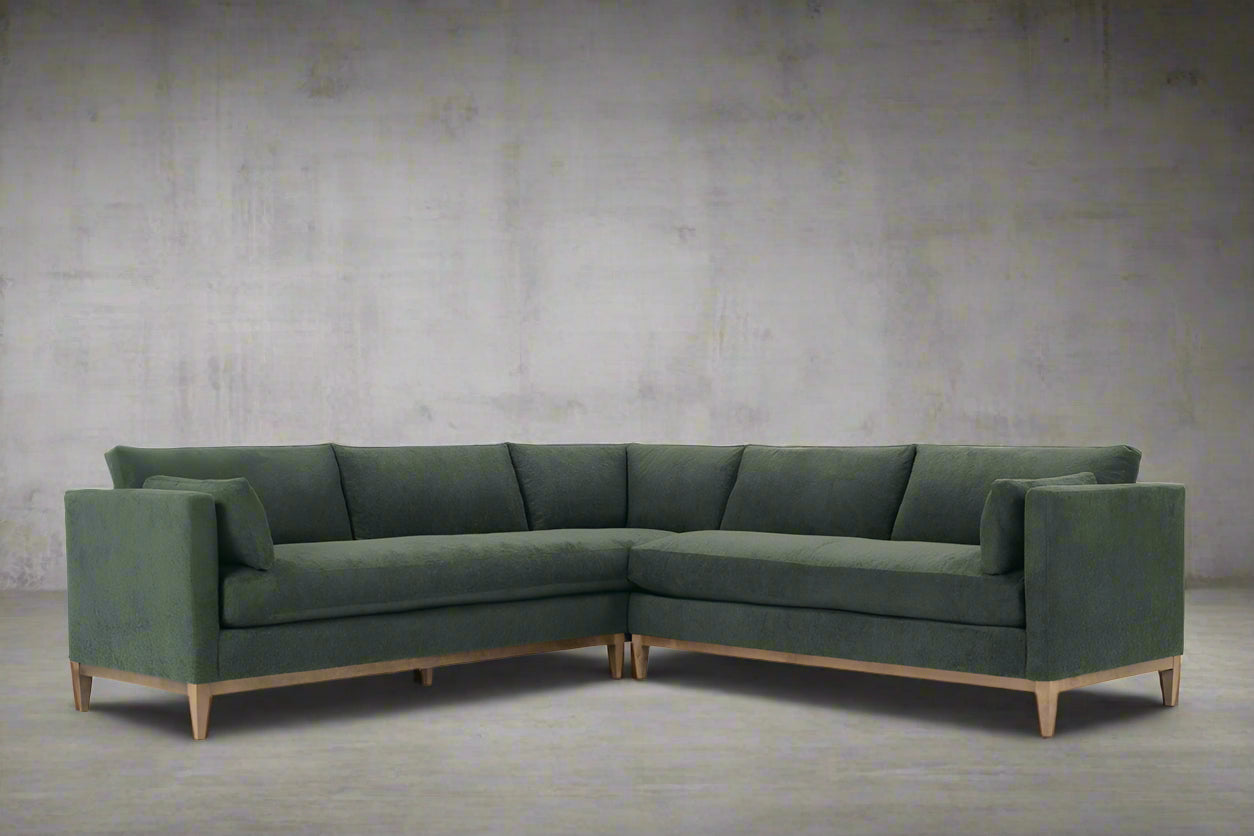 Leo Sectional