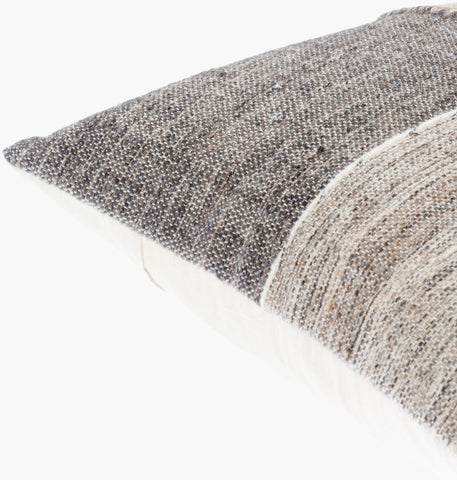 Bartram Pillow ART-001