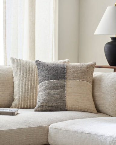 Bartram Pillow ART-001