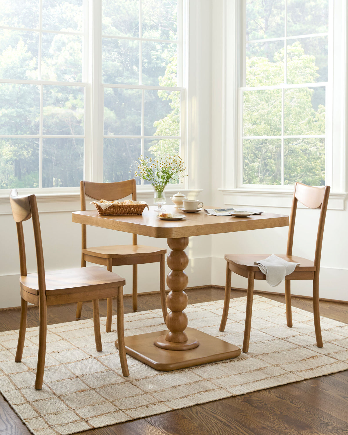 Del Ray Dining Table
