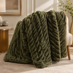Luxe Double-Layer Faux Fur Throw Blanket – 50" x 60": Pink