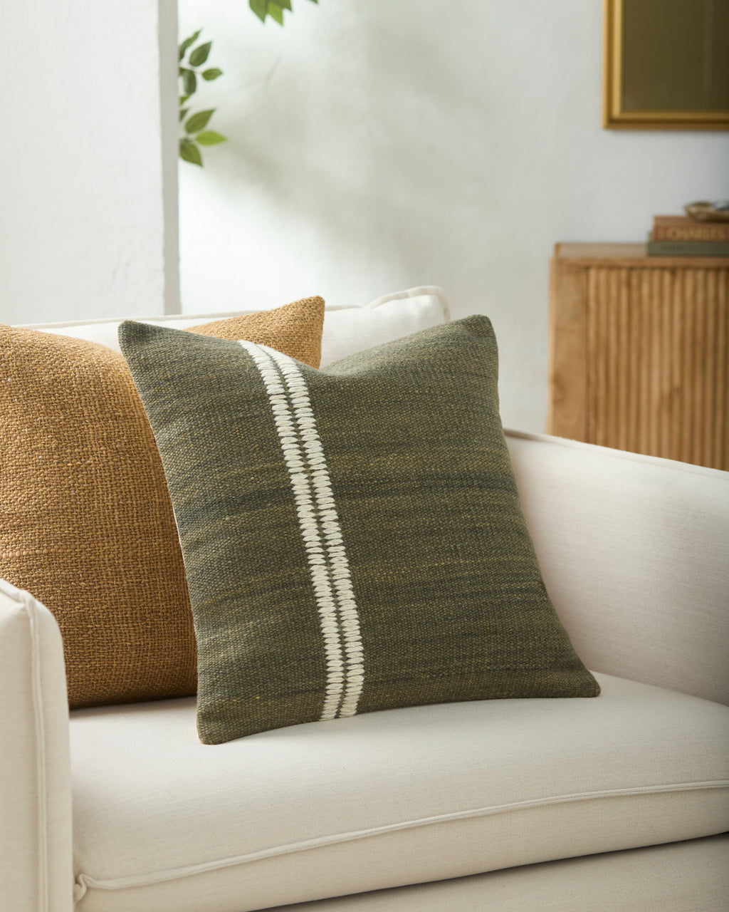 JND-003-Jundah Pillow
