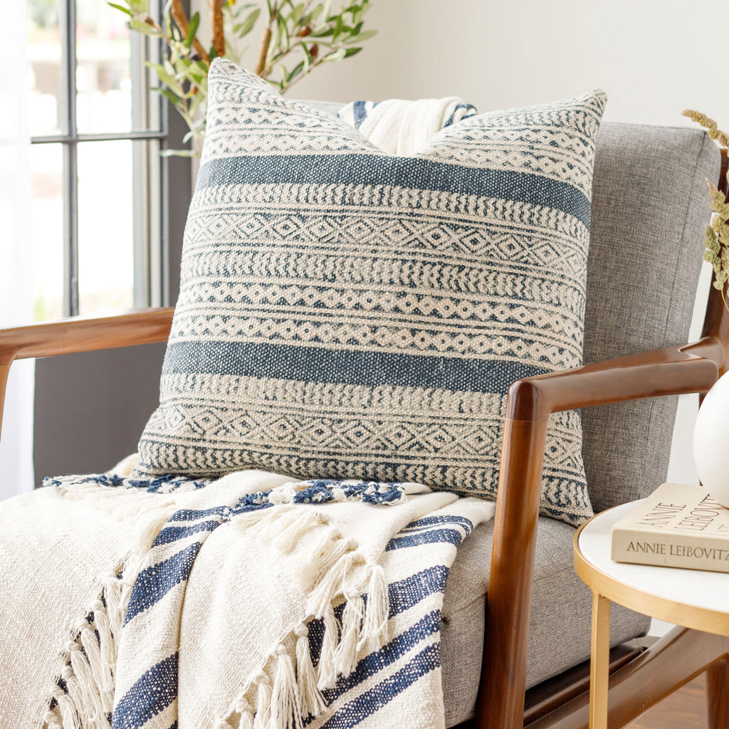 Janya Pillow JNY-014