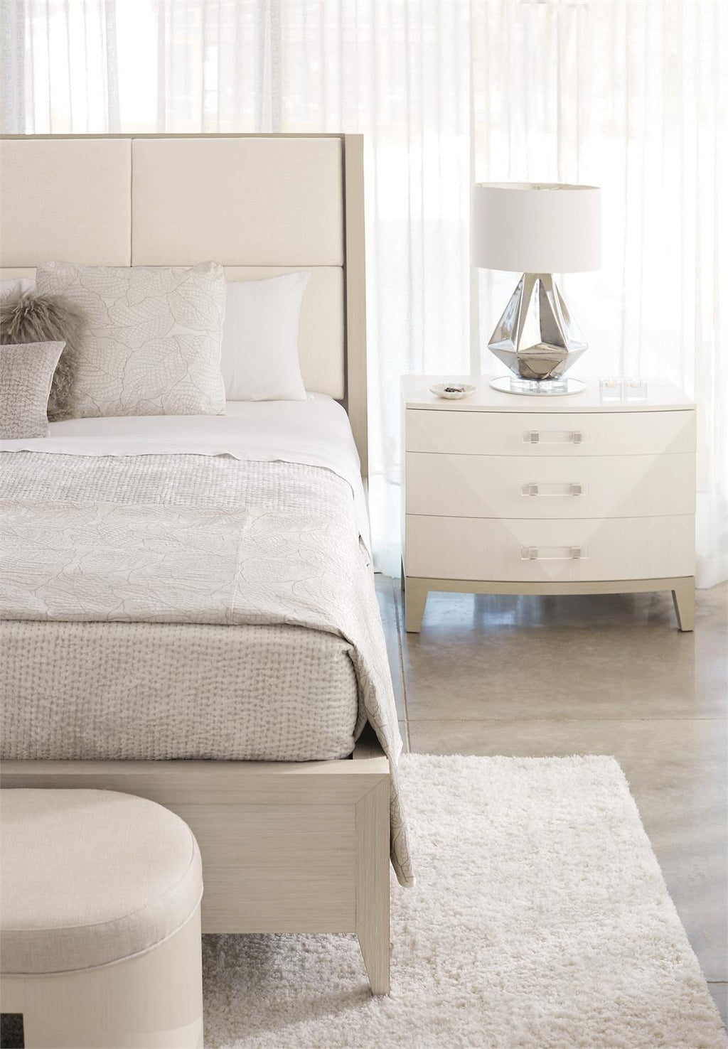 AXIOM - Hedi's Furniture
