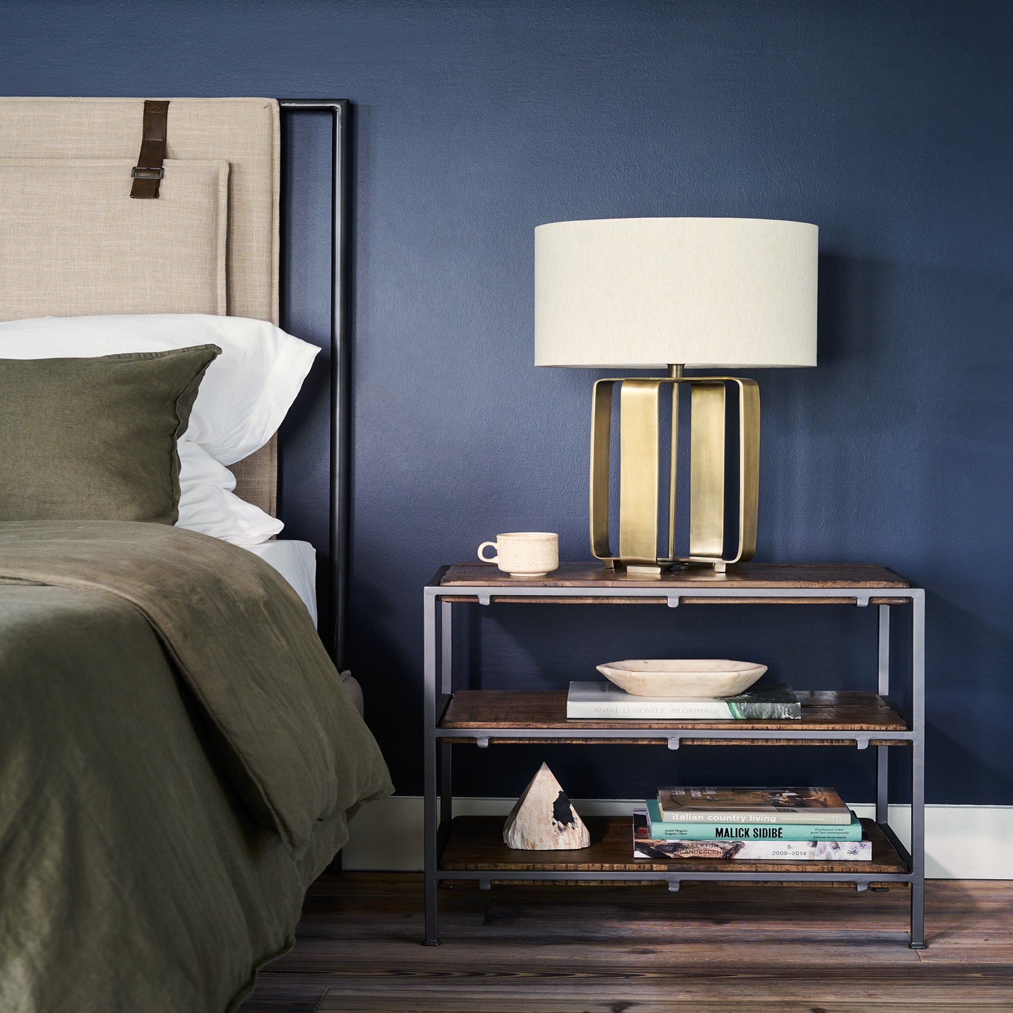 Leigh Upholstered King Bed - Hedi's Furniture